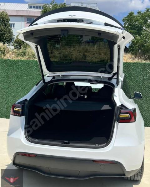 TESLA MODEL Y- 21-23; ARAÇ BİLGİLERİ VE RESİMLERİ