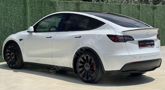 TESLA MODEL Y- 21-23; ARAÇ BİLGİLERİ VE RESİMLERİ