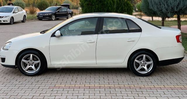 VOLKSWAGEN JETTA- 5- 06/10; ARAÇ BİLGİLERİ VE RESİMLERİ