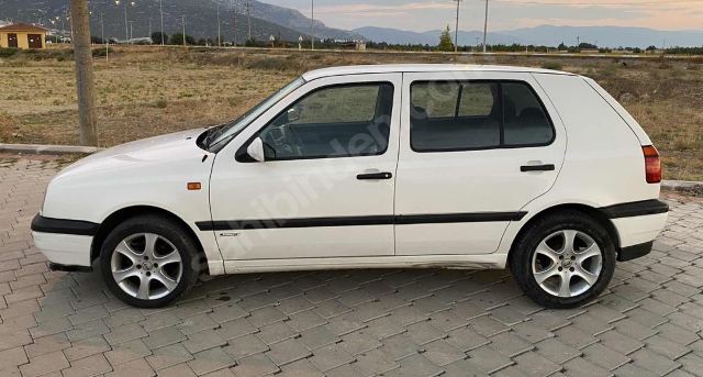 VOLKSWAGEN GOLF- 3- 92/98; ARAÇ BİLGİLERİ VE RESİMLERİ