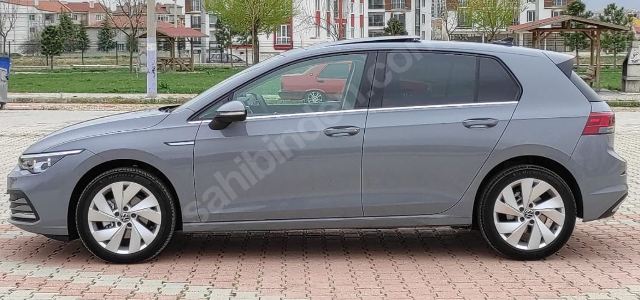 VOLKSWAGEN GOLF- 8- 21/24; ARAÇ BİLGİLERİ VE RESİMLERİ