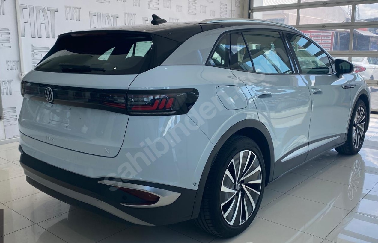 VOLKSWAGEN ID4- 22/23; ARAÇ BİLGİLERİ VE RESİMLERİ