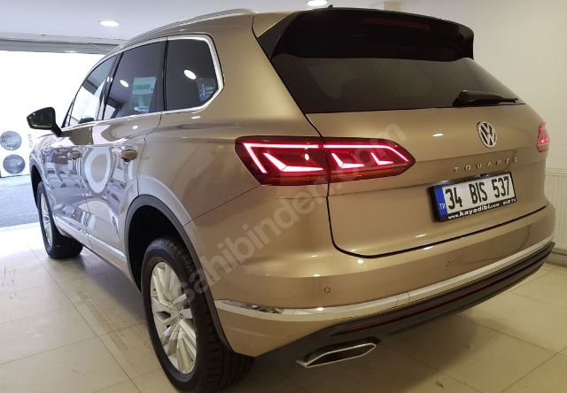 VOLKSWAGEN TOUAREG- 18/23; ARAÇ BİLGİLERİ VE RESİMLERİ