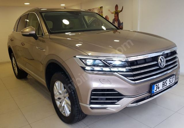 VOLKSWAGEN TOUAREG- 18/23; ARAÇ BİLGİLERİ VE RESİMLERİ