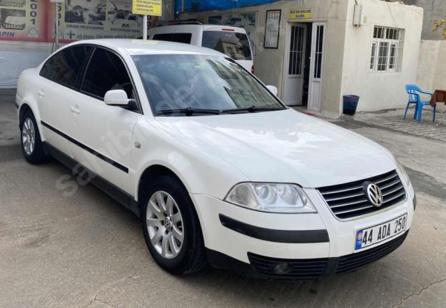 VOLKSWAGEN PASSAT- B5- 01/05; ARAÇ BİLGİLERİ VE RESİMLERİ