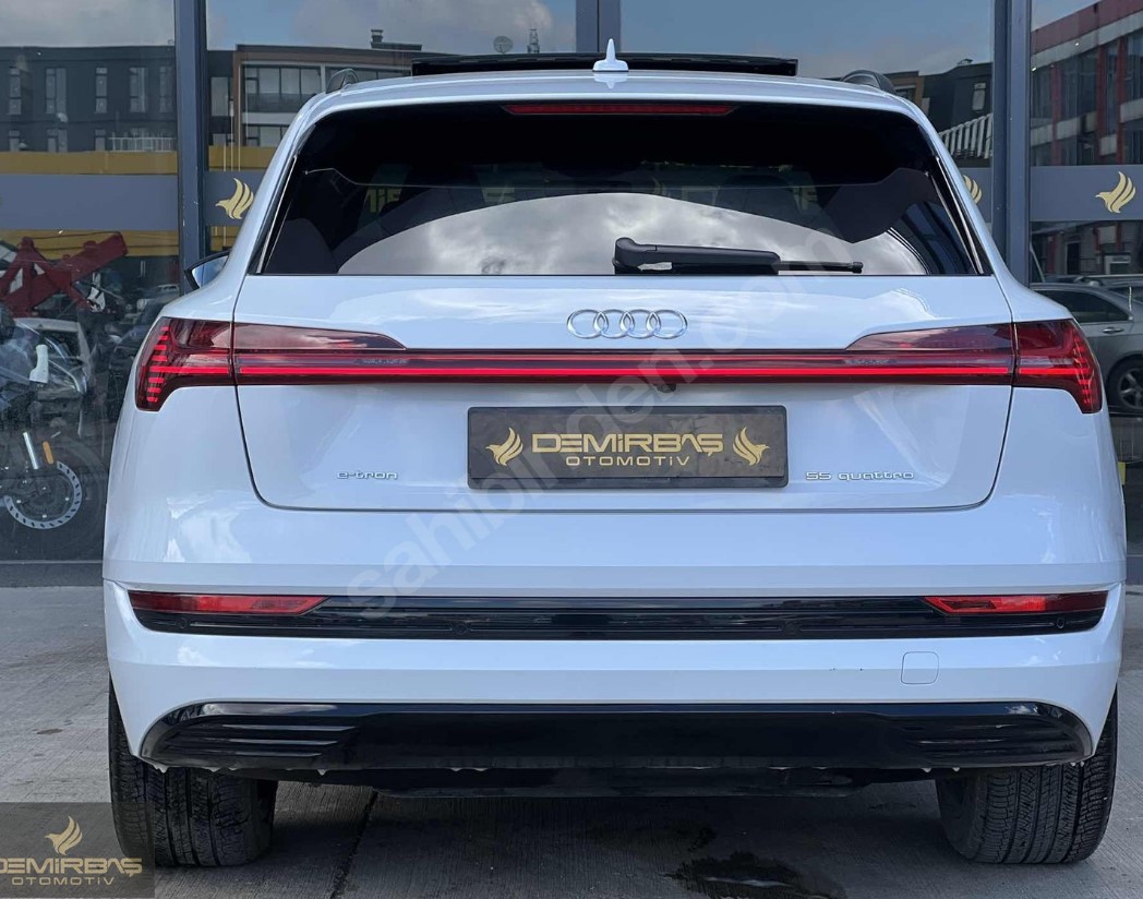 AUDI E TRON 7- 19/23; ARAÇ BİLGİLERİ VE RESİMLERİ