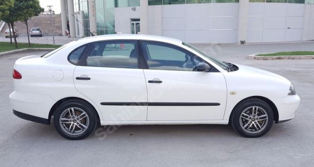 SEAT CORDOBA- 02/09; ARAÇ BİLGİLERİ VE RESİMLERİ