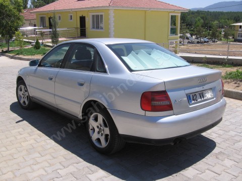 AUDI A4- 00/01; ARAÇ BİLGİLERİ VE RESİMLERİ