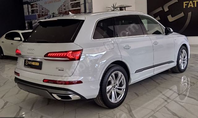 AUDI Q7- 20/23; ARAÇ BİLGİLERİ VE RESİMLERİ