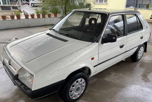 SKODA FAVORIT- 88/94; ARAÇ BİLGİLERİ VE RESİMLERİ