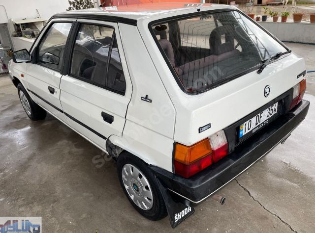 SKODA FAVORIT- 88/94; ARAÇ BİLGİLERİ VE RESİMLERİ