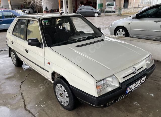 SKODA FAVORIT- 88/94; ARAÇ BİLGİLERİ VE RESİMLERİ