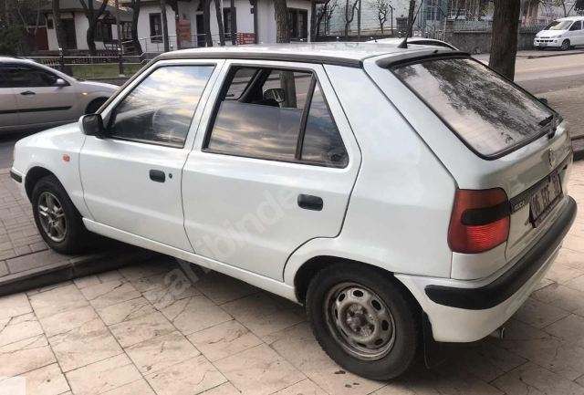 SKODA FELICIA- 95/98; ARAÇ BİLGİLERİ VE RESİMLERİ