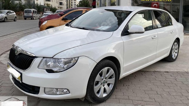 SKODA SUPERB- 09/12; ARAÇ BİLGİLERİ VE RESİMLERİ