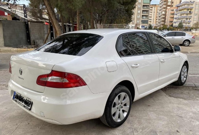 SKODA SUPERB- 09/12; ARAÇ BİLGİLERİ VE RESİMLERİ