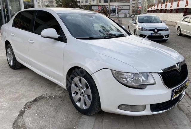 SKODA SUPERB- 09/12; ARAÇ BİLGİLERİ VE RESİMLERİ