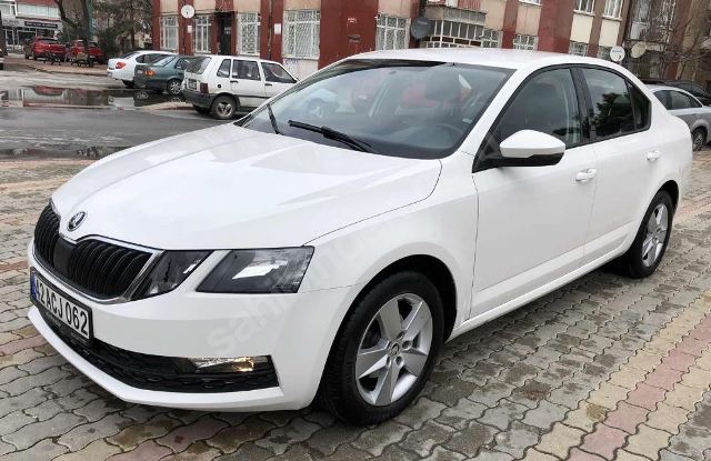 SKODA OCTAVIA- 17/19; ARAÇ BİLGİLERİ VE RESİMLERİ