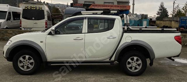 MITSUBISHI L200- PICK UP- 06/09/15; ARAÇ BİLGİLERİ VE RESİMLERİ