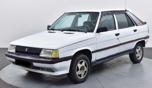 RENAULT R11- FLASH- 86/95; ARAÇ BİLGİLERİ VE RESİMLERİ