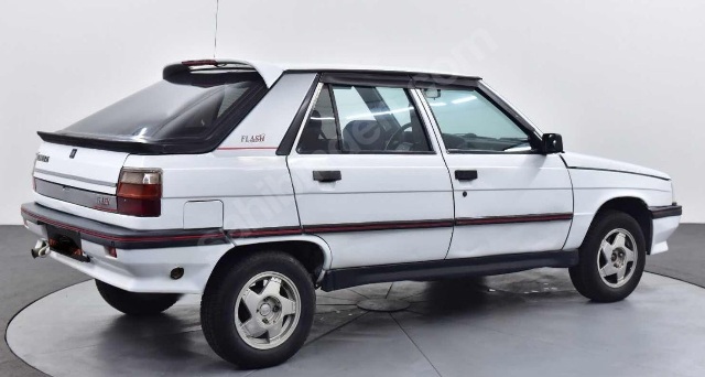 RENAULT R11- FLASH- 86/95; ARAÇ BİLGİLERİ VE RESİMLERİ