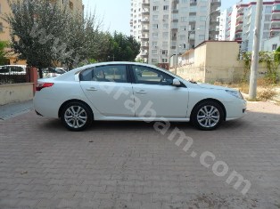 RENAULT LATITUDE- 11/15; ARAÇ BİLGİLERİ VE RESİMLERİ