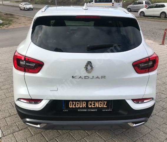 RENAULT KADJAR- 15/22; ARAÇ BİLGİLERİ VE RESİMLERİ