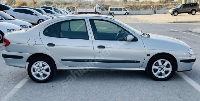 RENAULT MEGANE- 1- 99/02; ARAÇ BİLGİLERİ VE RESİMLERİ