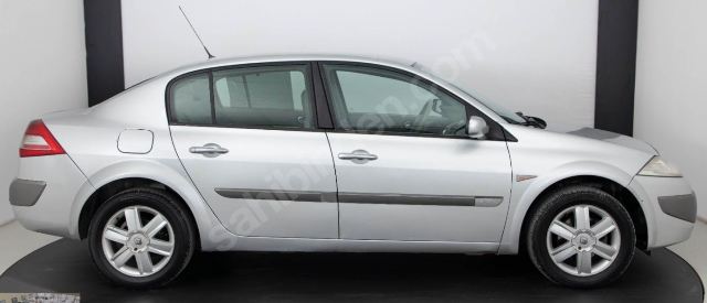 RENAULT MEGANE- 2- 03/09; ARAÇ BİLGİLERİ VE RESİMLERİ