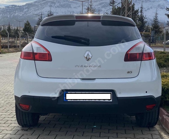 RENAULT MEGANE- 3- HB- 10/13; ARAÇ BİLGİLERİ VE RESİMLERİ