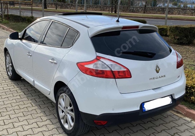 RENAULT MEGANE- 3- HB- 10/13; ARAÇ BİLGİLERİ VE RESİMLERİ