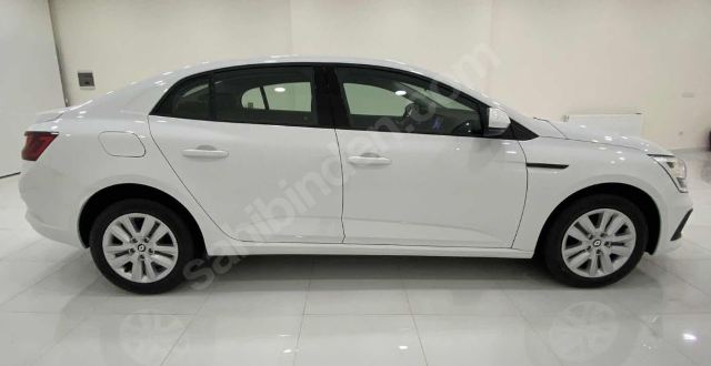 RENAULT MEGANE- 4- SD- 21/24; ARAÇ BİLGİLERİ VE RESİMLERİ