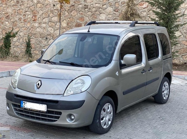 RENAULT KANGOO- 3- 08/13; ARAÇ BİLGİLERİ VE RESİMLERİ