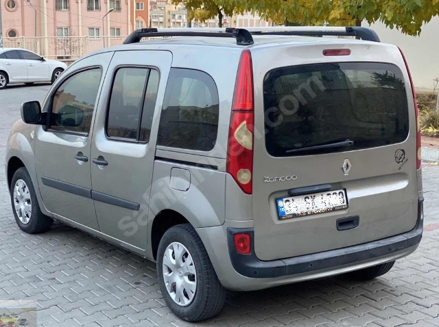 RENAULT KANGOO- 3- 08/13; ARAÇ BİLGİLERİ VE RESİMLERİ