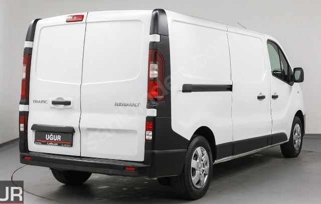 RENAULT TRAFIC- 3- 15/21; ARAÇ BİLGİLERİ VE RESİMLERİ