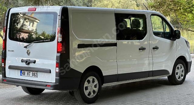 RENAULT TRAFIC- 4- 22/24; ARAÇ BİLGİLERİ VE RESİMLERİ