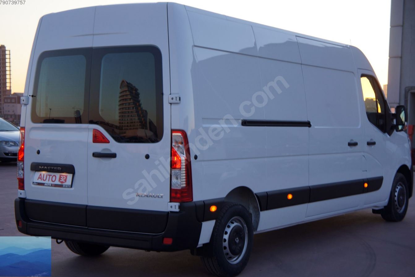 RENAULT MASTER- 4- 20/24; ARAÇ BİLGİLERİ VE RESİMLERİ