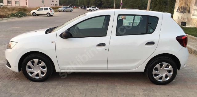 DACIA SANDERO- 13/20; ARAÇ BİLGİLERİ VE RESİMLERİ