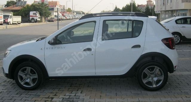 DACIA SANDERO- 13/20; ARAÇ BİLGİLERİ VE RESİMLERİ