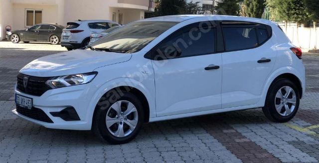 DACIA SANDERO- 21/24; ARAÇ BİLGİLERİ VE RESİMLERİ