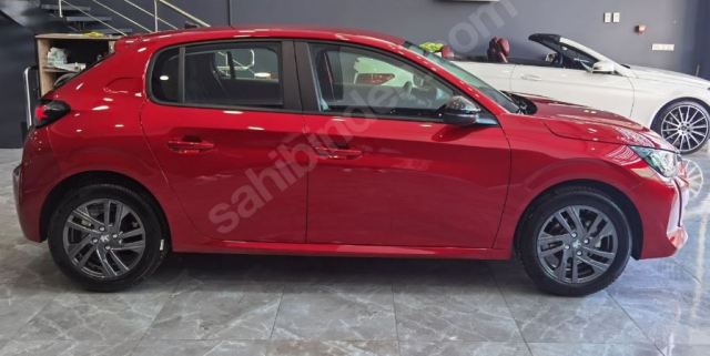 PEUGEOT 208- 20/24; ARAÇ BİLGİLERİ VE RESİMLERİ