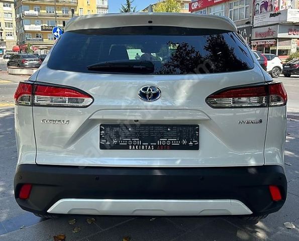 TOYOTA COROLLA- CROSS- 22/24; ARAÇ BİLGİLERİ VE RESİMLERİ