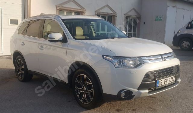 MITSUBISHI OUTLANDER- 13/16; ARAÇ BİLGİLERİ VE RESİMLERİ