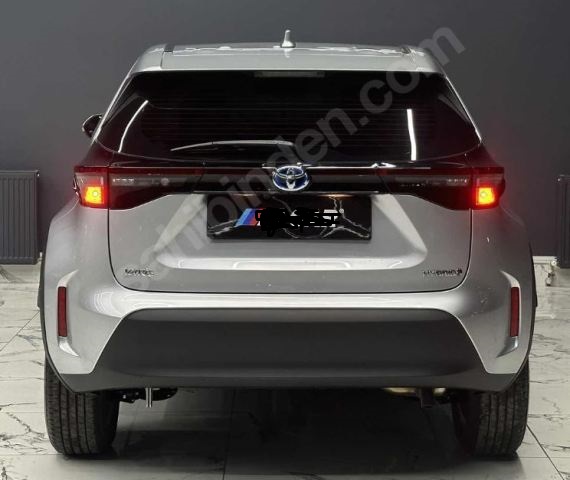 TOYOTA YARIS CROSS- 22/24; ARAÇ BİLGİLERİ VE RESİMLERİ