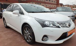 TOYOTA AVENSIS- 10/14; ARAÇ BİLGİLERİ VE RESİMLERİ