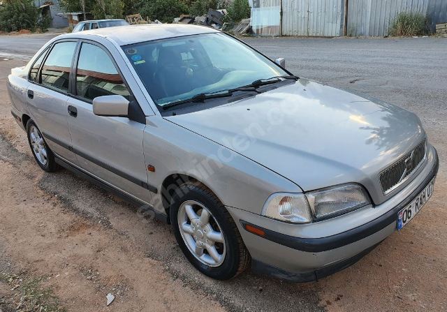 VOLVO S40- 96/00; ARAÇ BİLGİLERİ VE RESİMLERİ