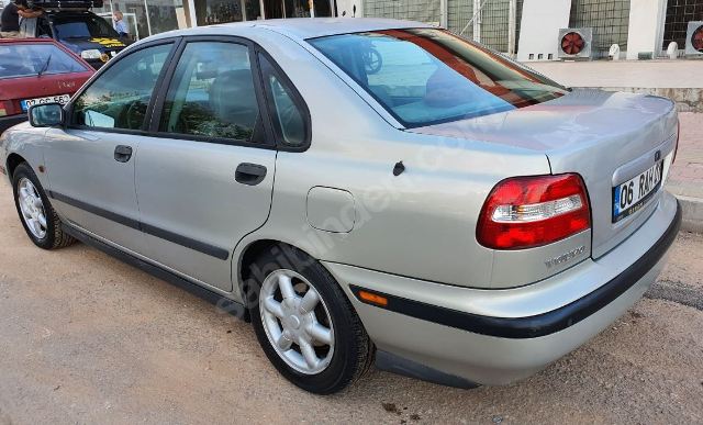 VOLVO S40- 96/00; ARAÇ BİLGİLERİ VE RESİMLERİ