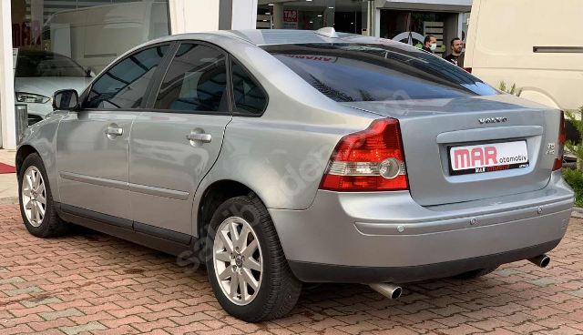 VOLVO S40- 05/07; ARAÇ BİLGİLERİ VE RESİMLERİ