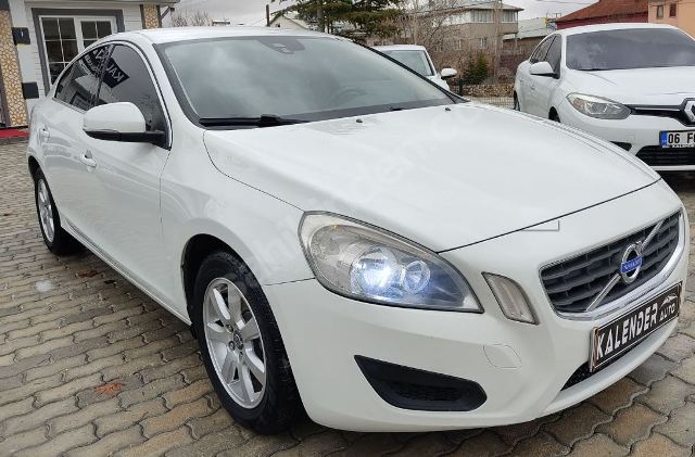 VOLVO S60- 10/13; ARAÇ BİLGİLERİ VE RESİMLERİ