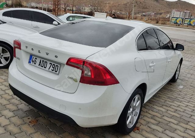 VOLVO S60- 10/13; ARAÇ BİLGİLERİ VE RESİMLERİ