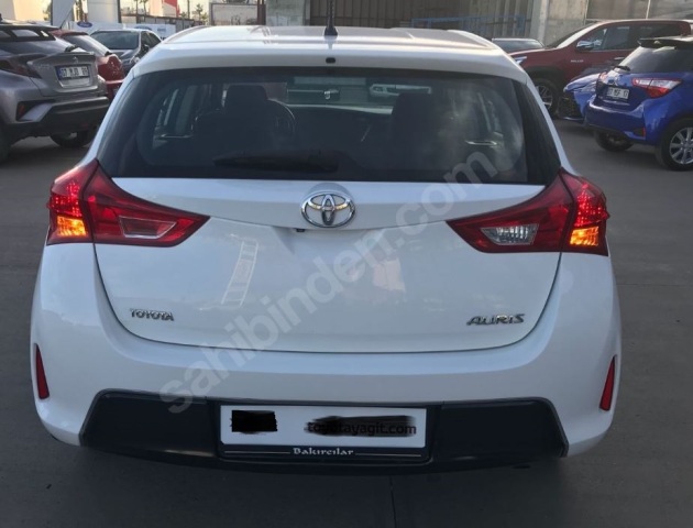 TOYOTA AURIS- 13/15; ARAÇ BİLGİLERİ VE RESİMLERİ